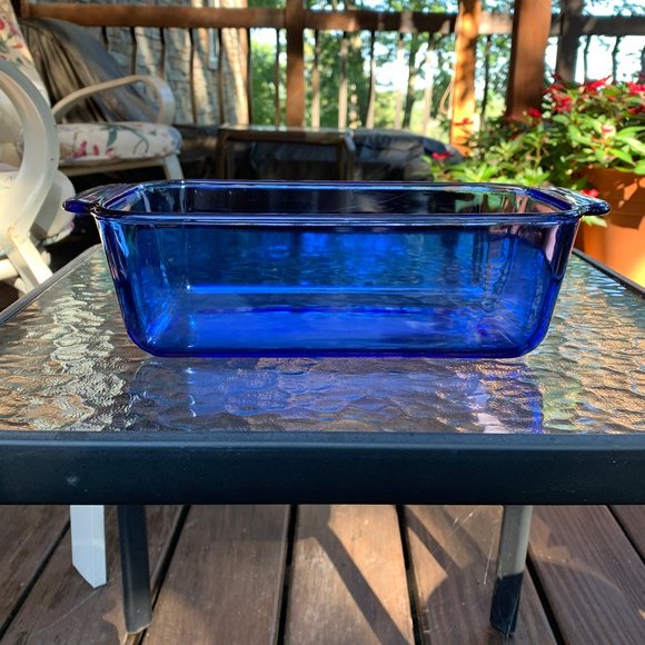 Pyrex Other - PYREX Vintage Cobalt Blue Loaf Pan 213-r  1.5 Qt